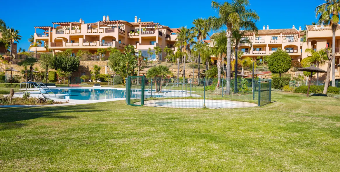 Sale of penthouse in Benahavís 10