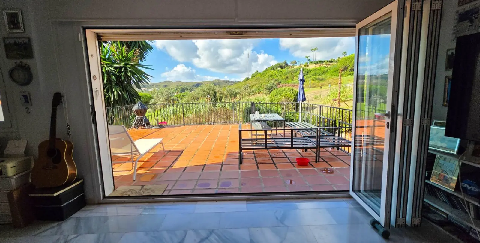 Sale of semi-detached house in La Duquesa 14