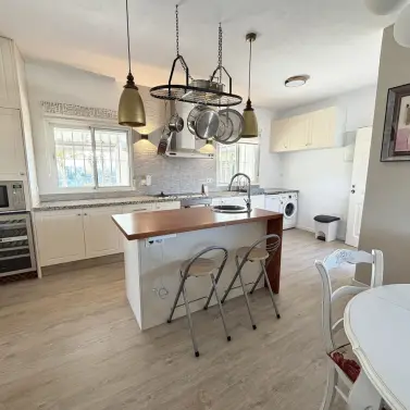 Detached villa R5255770