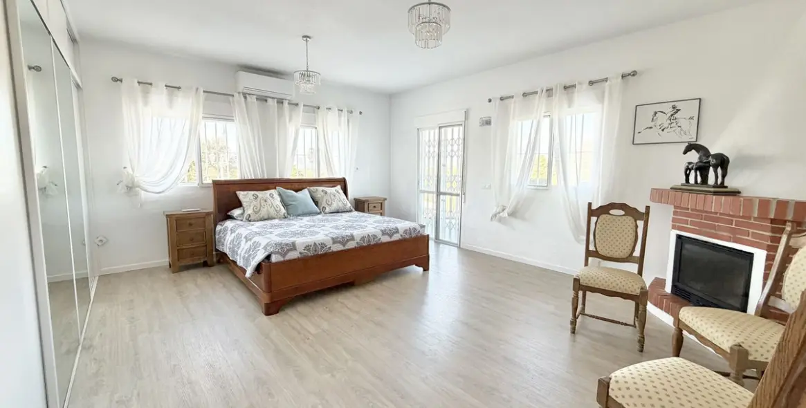 Sale of detached villa in Alhaurín el Grande 13