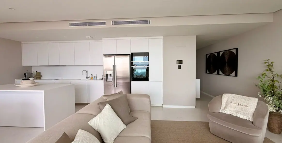 Sale of middle floor apartment in Ojén 3