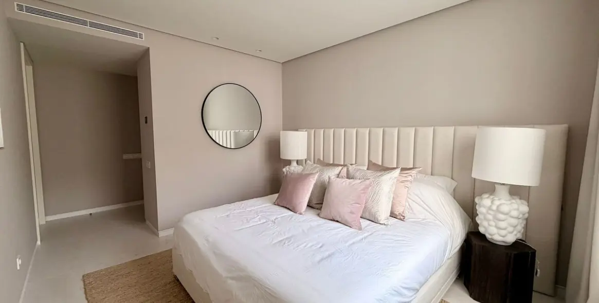 Sale of middle floor apartment in Ojén 12