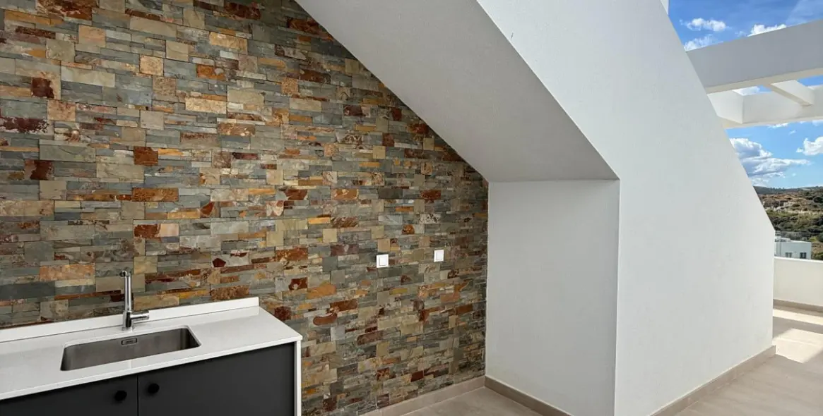 Sale of penthouse in Arroyo Vaquero 27