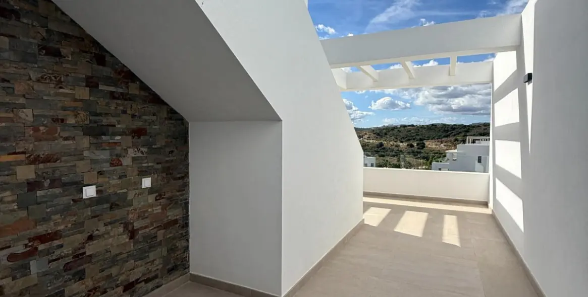 Sale of penthouse in Arroyo Vaquero 28