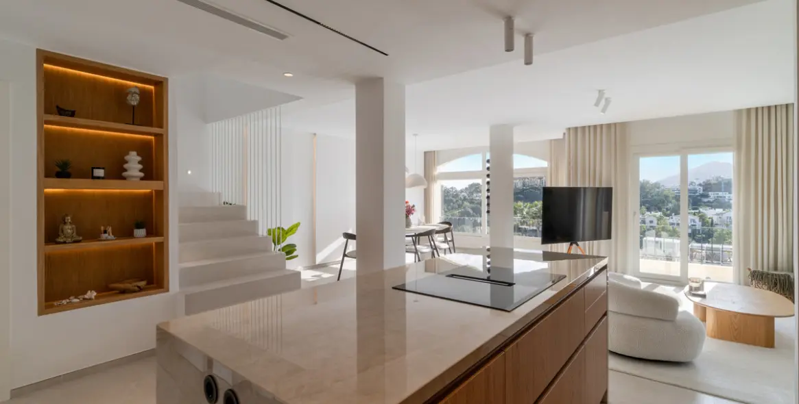 Sale of penthouse duplex in Benahavís 6