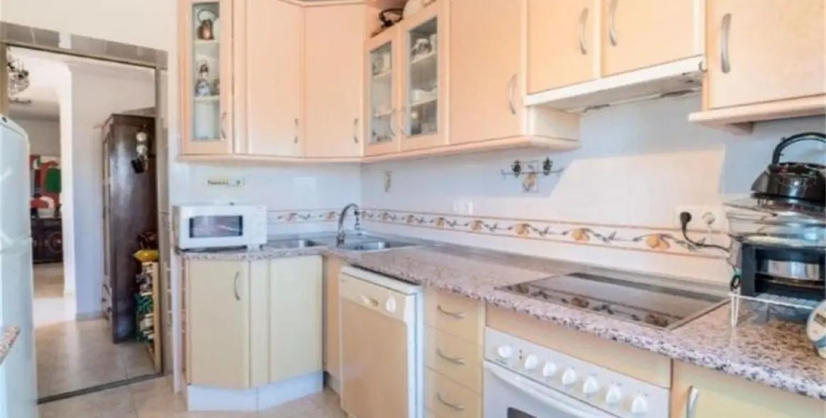 Sale of apartment complex in Marbella 2