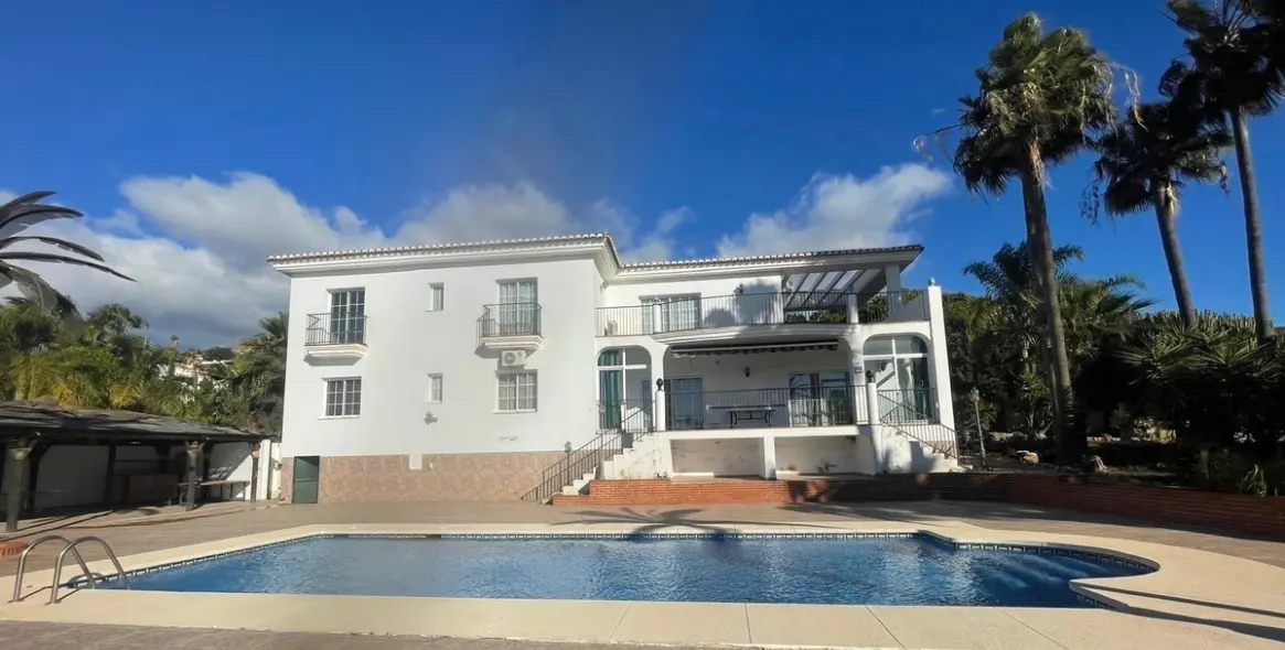 Sale of detached villa in El Higuerón - Capellanía 1