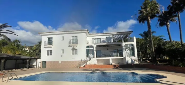 Detached villa R5249689 0