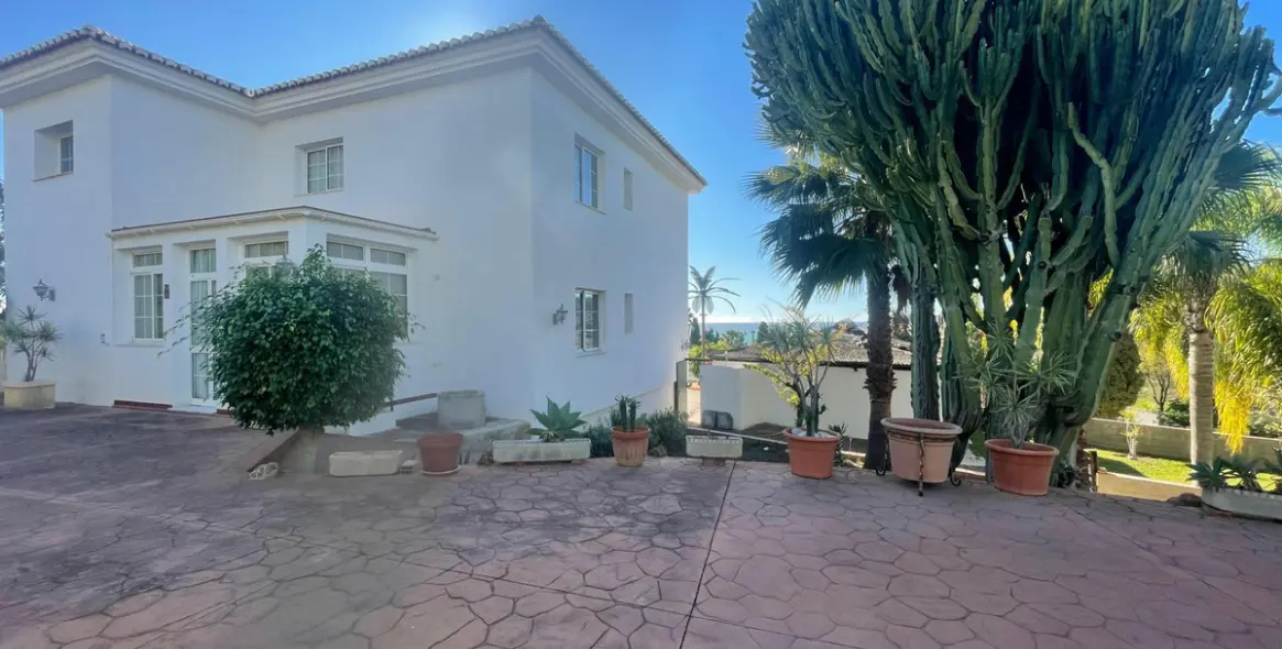 Sale of detached villa in El Higuerón - Capellanía 2