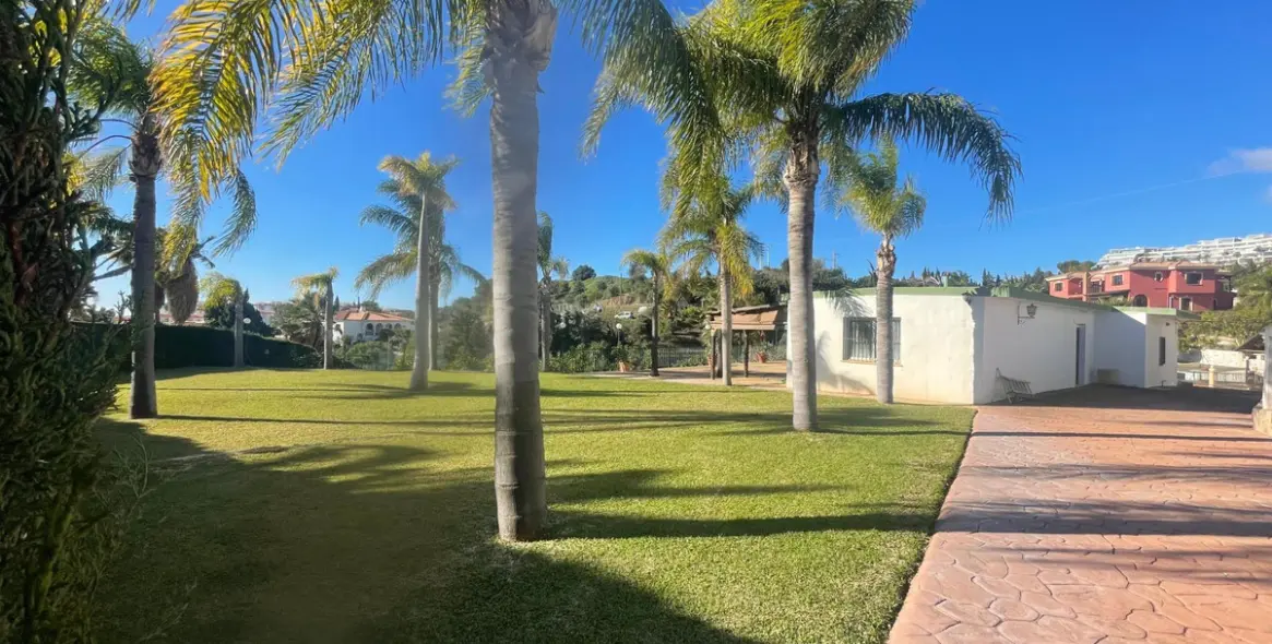 Sale of detached villa in El Higuerón - Capellanía 6