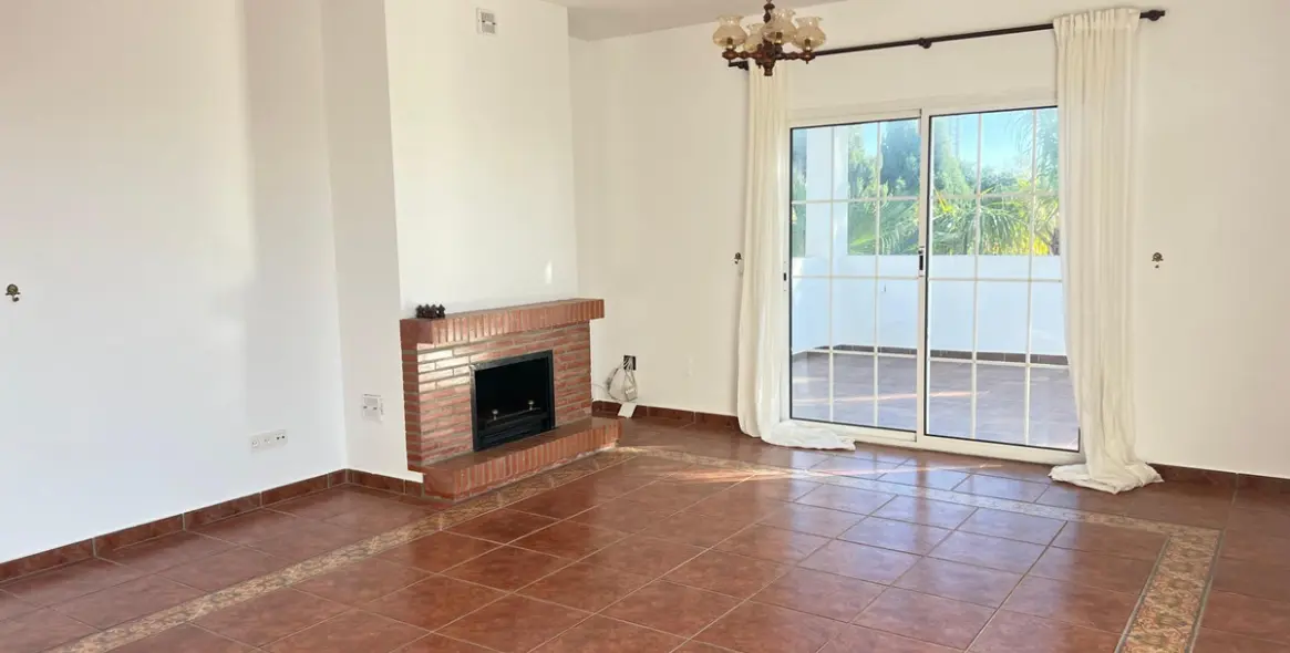 Sale of detached villa in El Higuerón - Capellanía 10