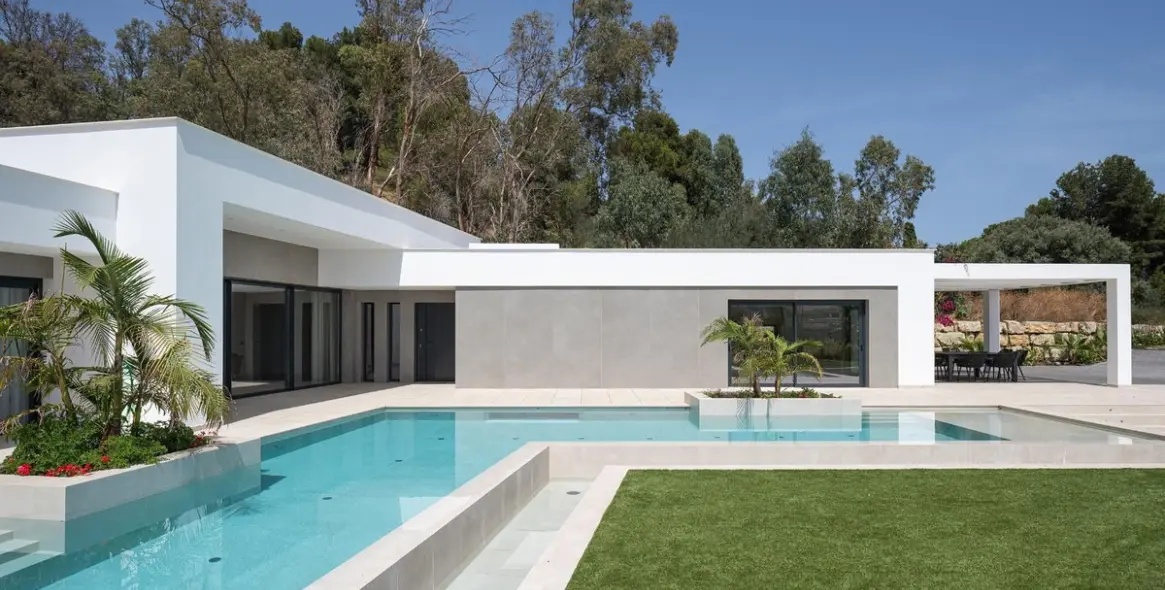 Sale of detached villa in Benalmadena Costa 5