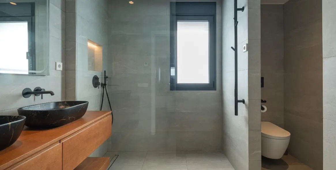 Sale of detached villa in Benalmadena Costa 12