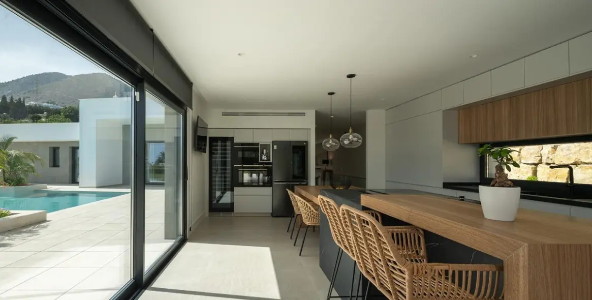 Sale of detached villa in Benalmadena Costa 14