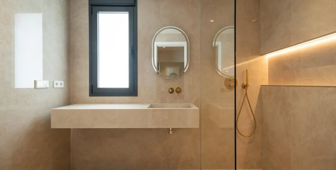 Sale of detached villa in Benalmadena Costa 16