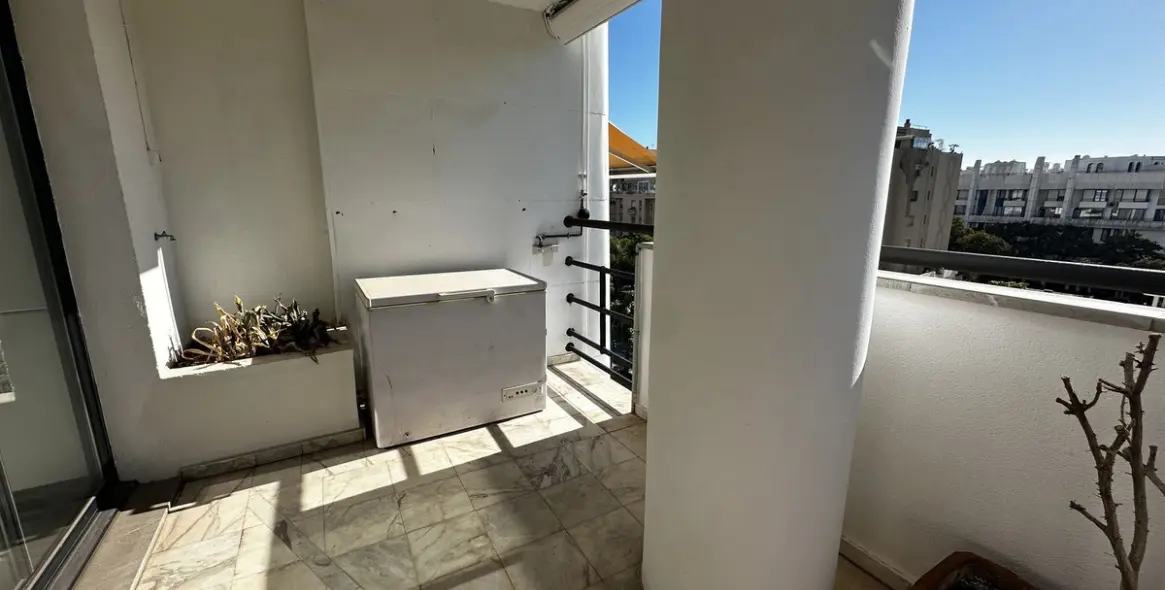 Alquiler a largo plazo de oficina en Marbella 4