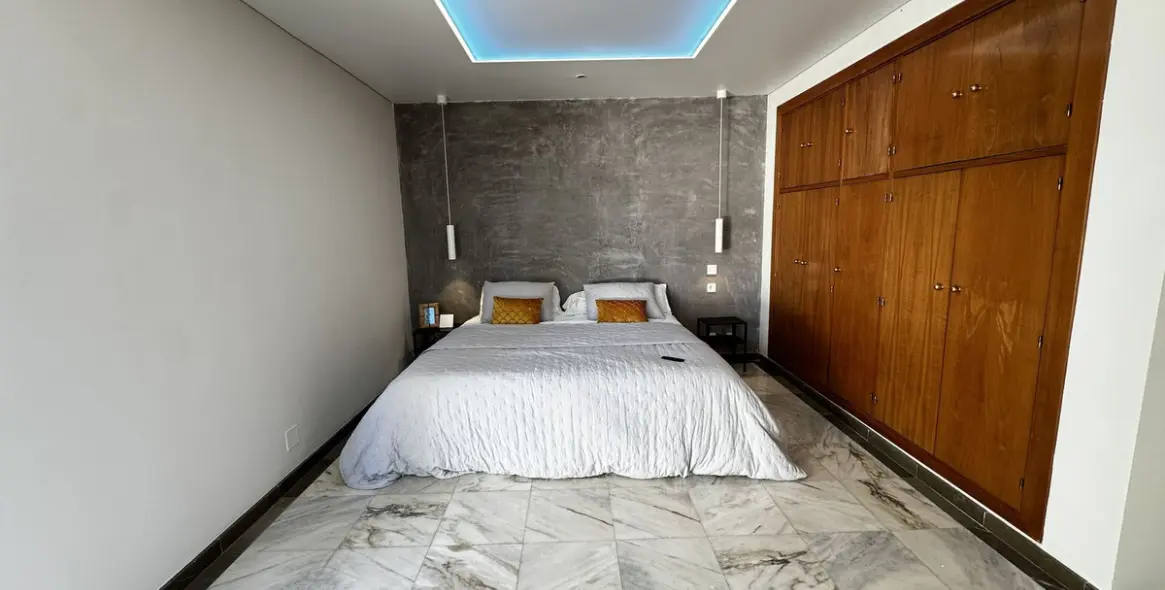 Alquiler a largo plazo de oficina en Marbella 8