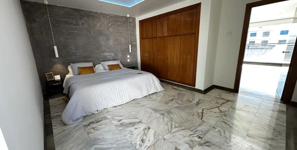 Alquiler a largo plazo de oficina en Marbella 9