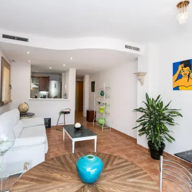 Long-term rent of middle floor apartment in Río Real