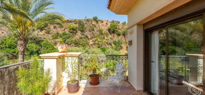 Long-term rent of middle floor apartment in Río Real 3