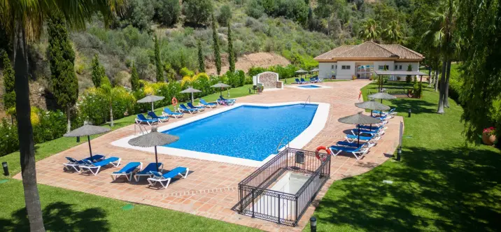 Long-term rent of middle floor apartment in Río Real 4