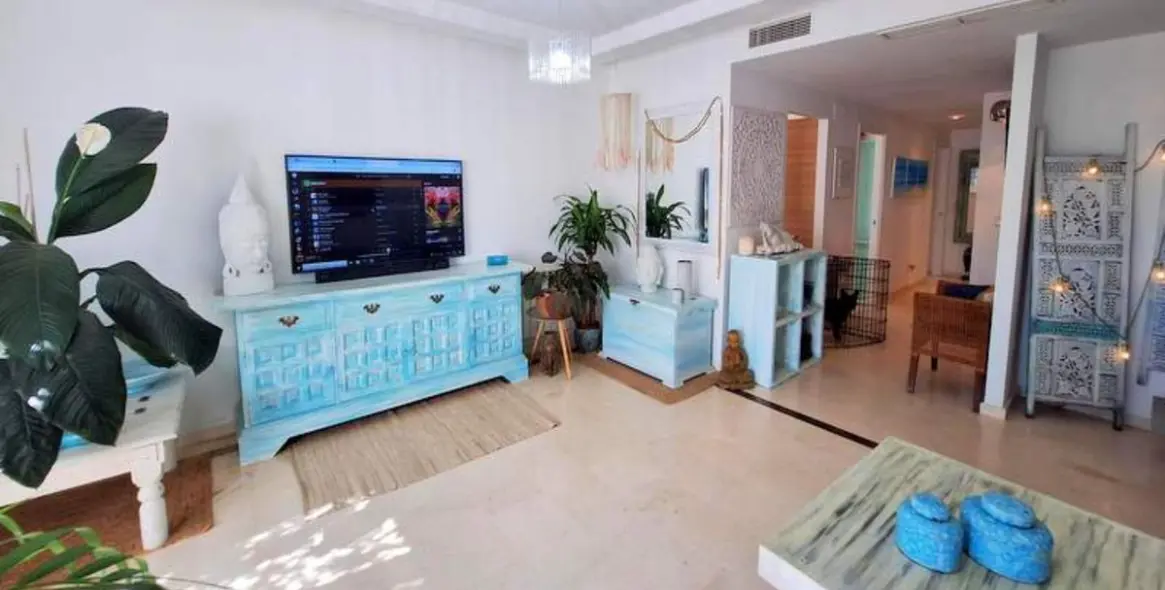 Продажа апартаментов на первом этаже в Casares 4