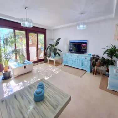 Продажа апартаментов на первом этаже в Casares