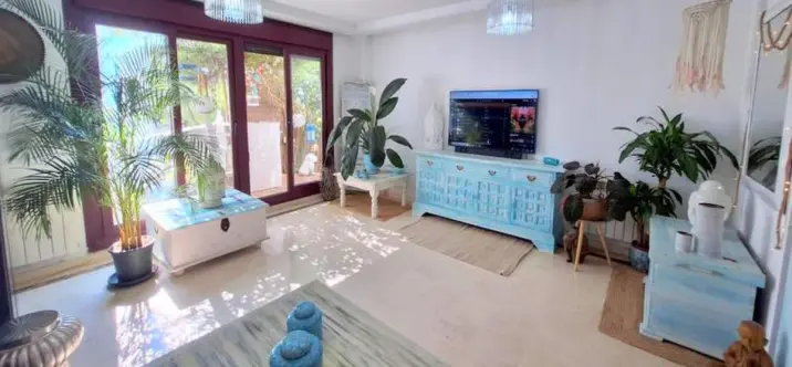 Продажа апартаментов на первом этаже в Casares 4