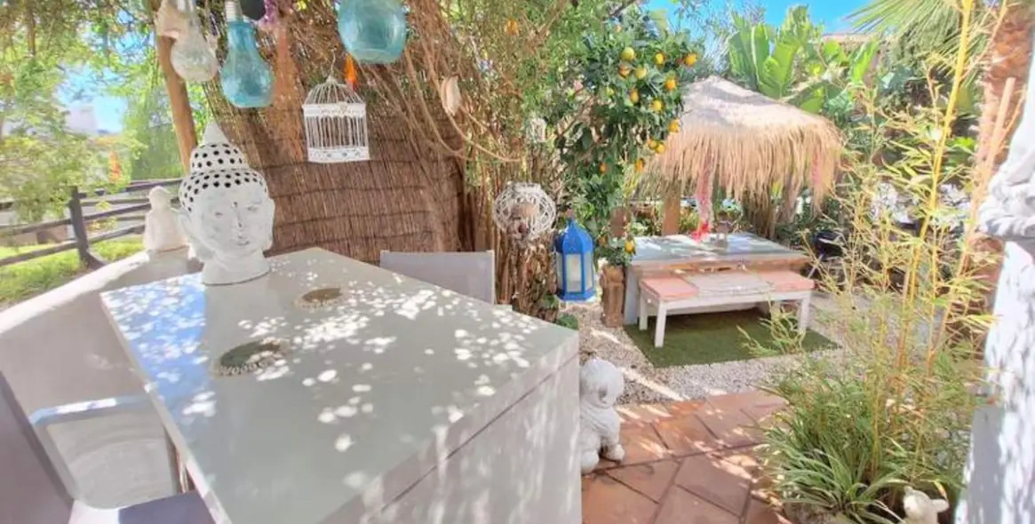 Продажа апартаментов на первом этаже в Casares 7