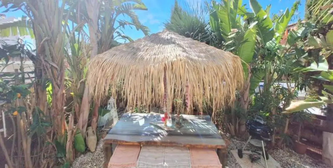 Продажа апартаментов на первом этаже в Casares 9