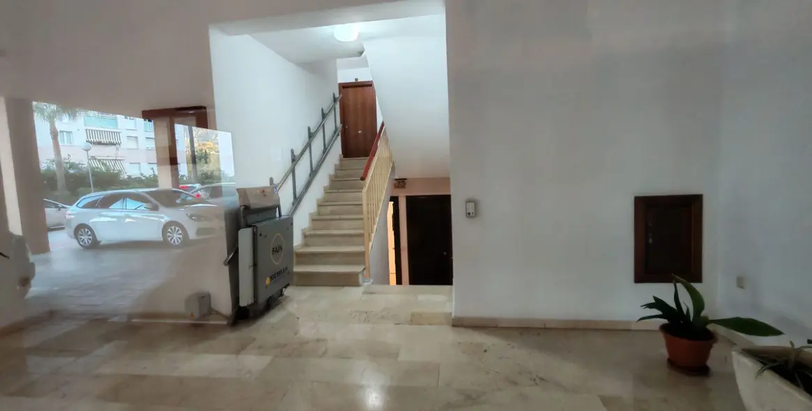 Sale of ground floor apartment in Marbella 11