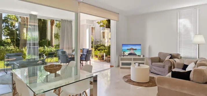 Продажа апартаментов на среднем этаже в Casares 0