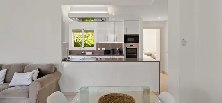 Продажа апартаментов на среднем этаже в Casares 4