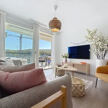 Продажа апартаментов на среднем этаже в Estepona