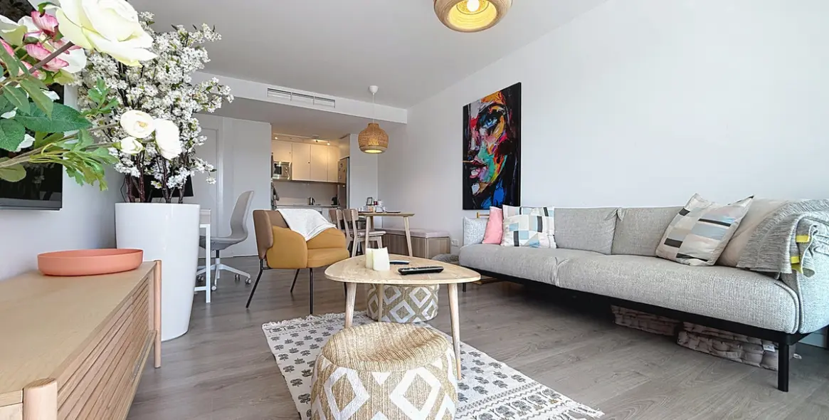 Sale of middle floor apartment in Estepona 7