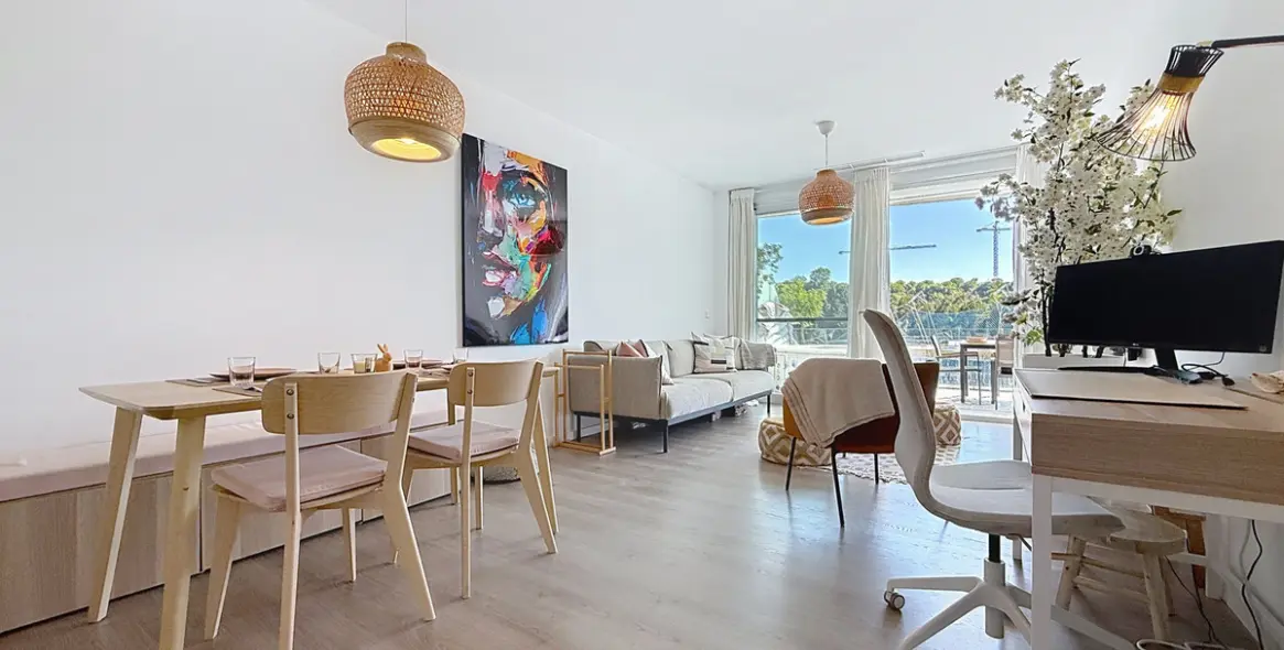 Sale of middle floor apartment in Estepona 10