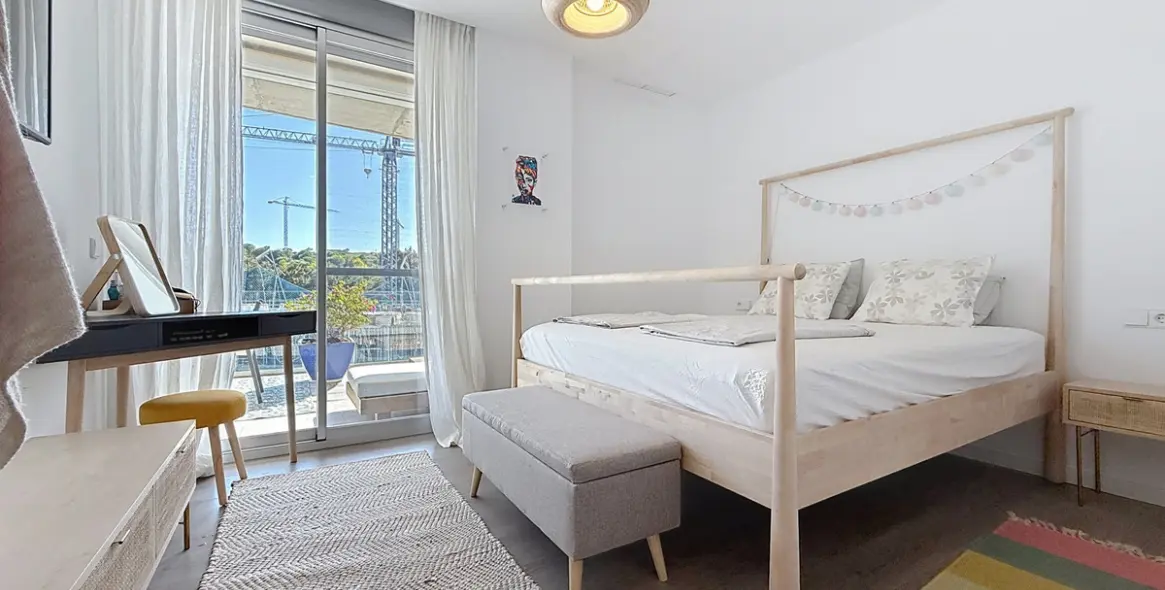 Sale of middle floor apartment in Estepona 16