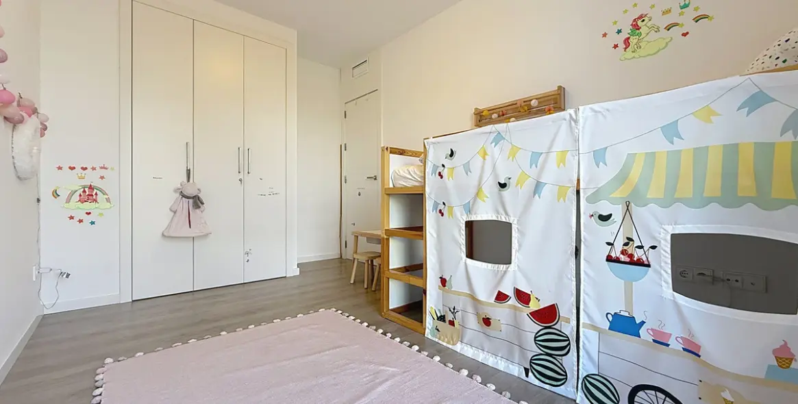 Продажа апартаментов на среднем этаже в Estepona 24