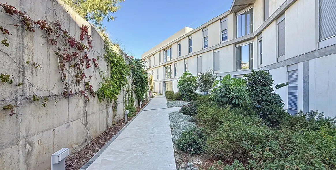 Продажа апартаментов на среднем этаже в Estepona 25