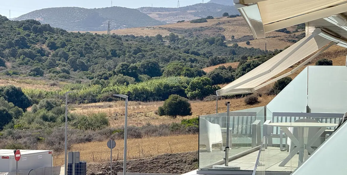 Продажа апартаментов на среднем этаже в Estepona 28