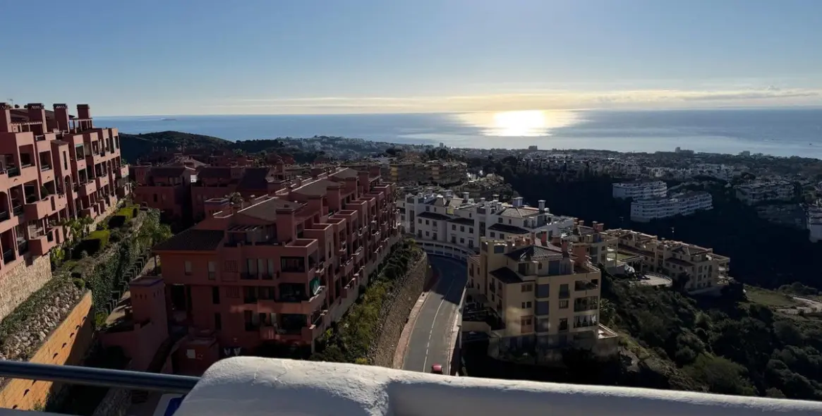 Продажа пентхауса в Calahonda 2