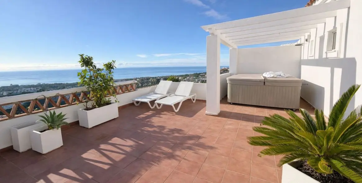 Продажа пентхауса в Calahonda 4