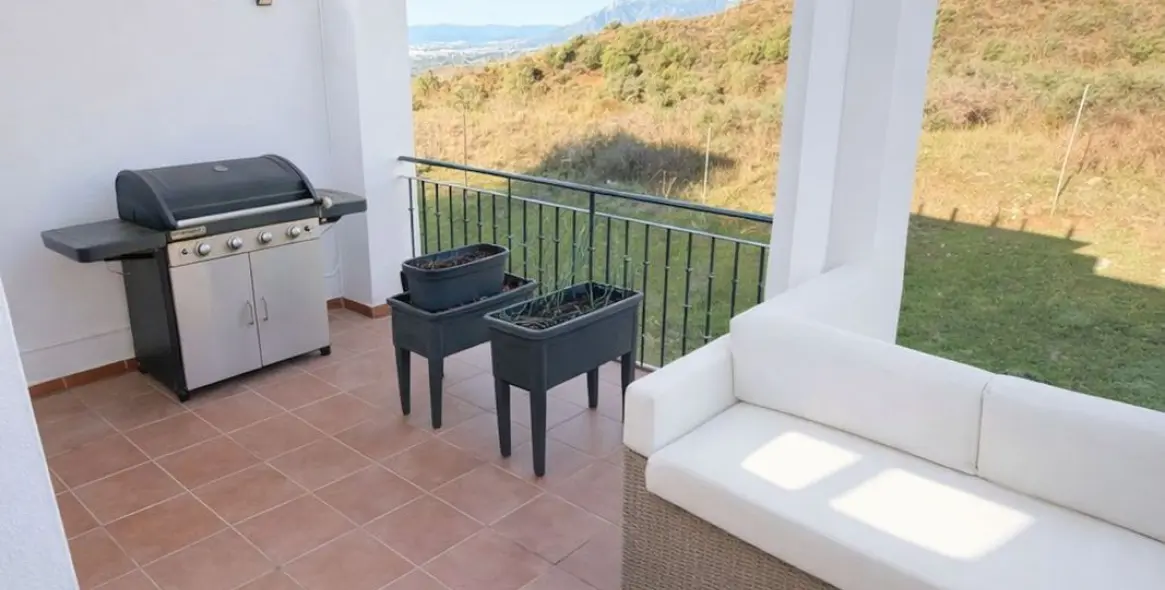 Продажа пентхауса в Calahonda 10