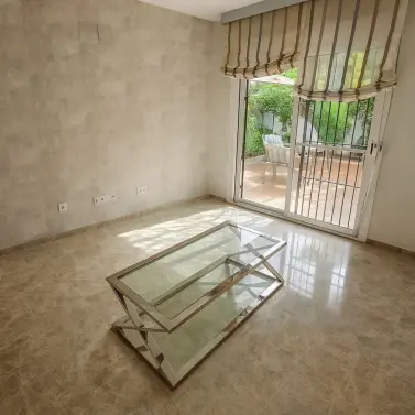 Sale of ground floor apartment in Nueva Andalucía