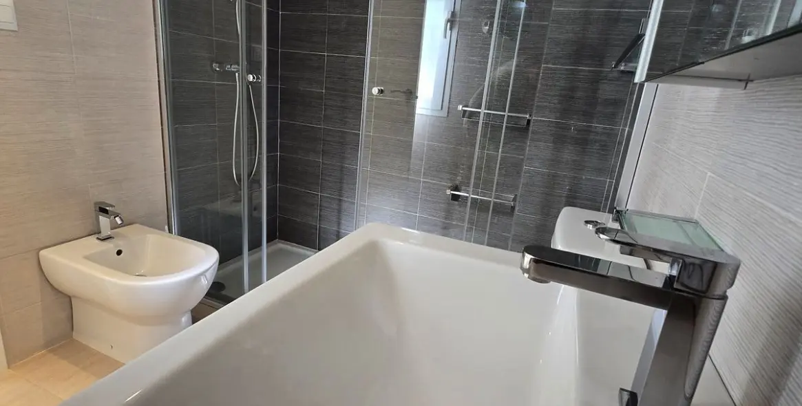 Sale of ground floor apartment in Nueva Andalucía 8