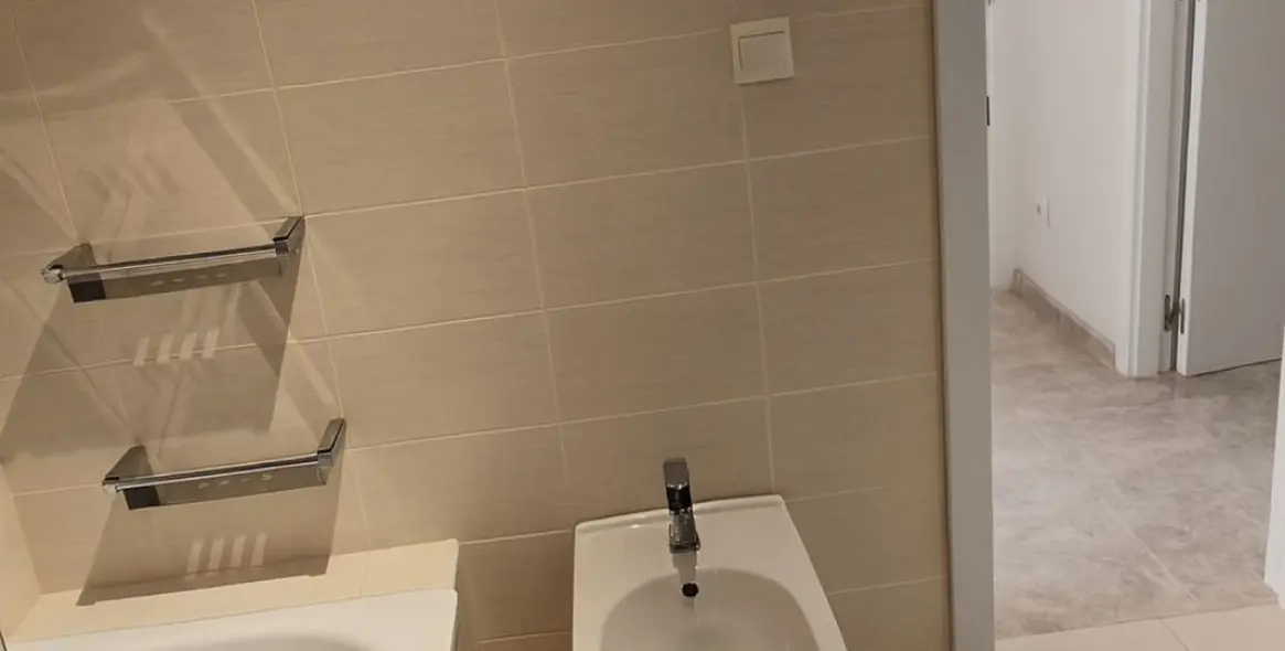 Sale of ground floor apartment in Nueva Andalucía 10