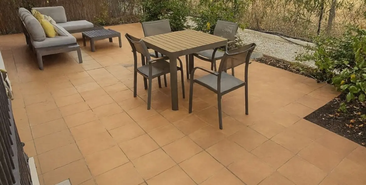 Sale of ground floor apartment in Nueva Andalucía 15