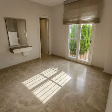 Sale of ground floor apartment in Nueva Andalucía