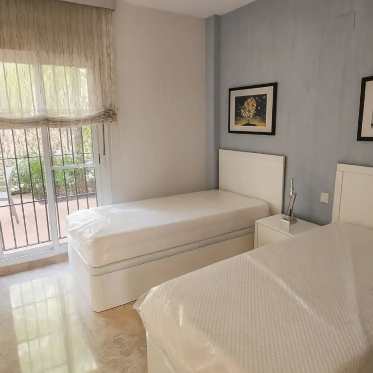 Venta de apartamento en planta baja en Nueva Andalucía