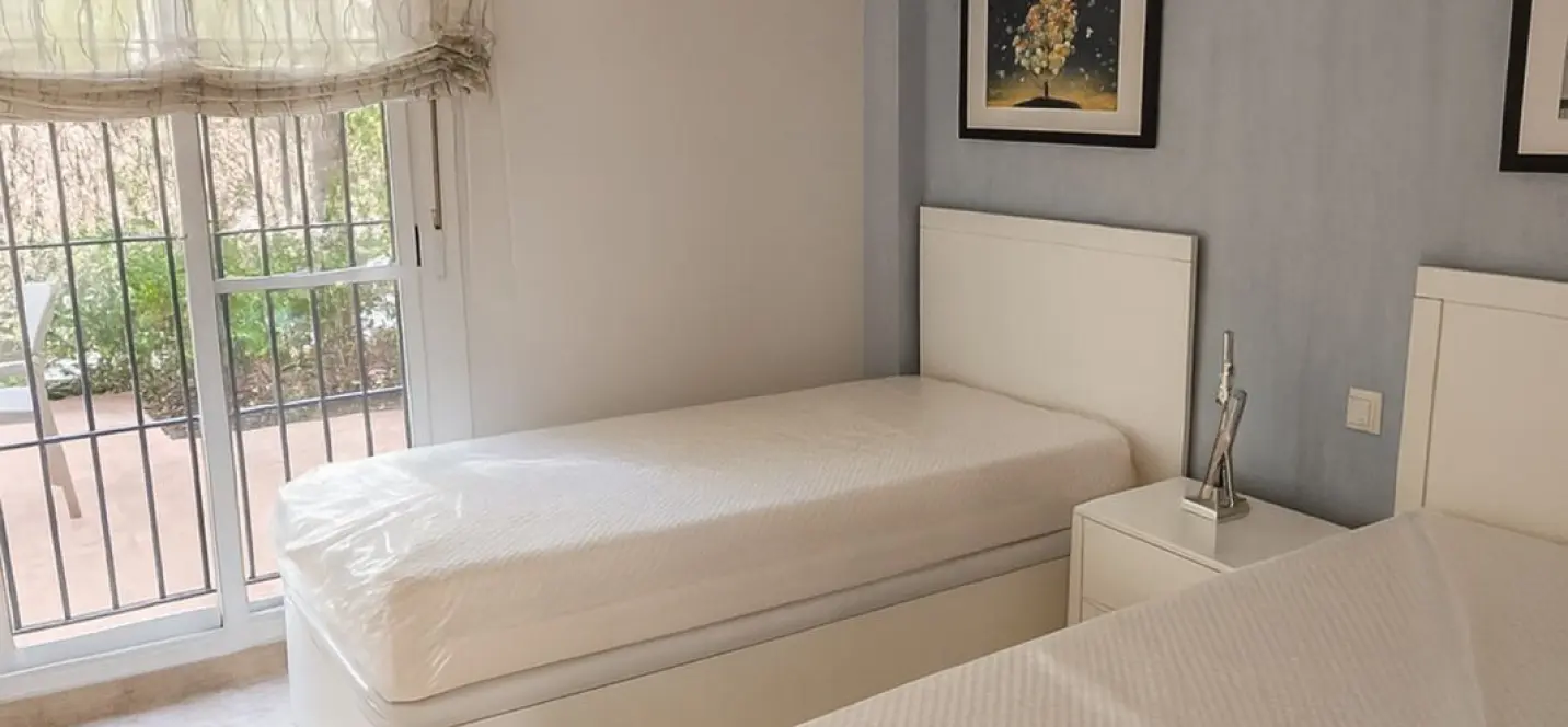 Venta de apartamento en planta baja en Nueva Andalucía 4